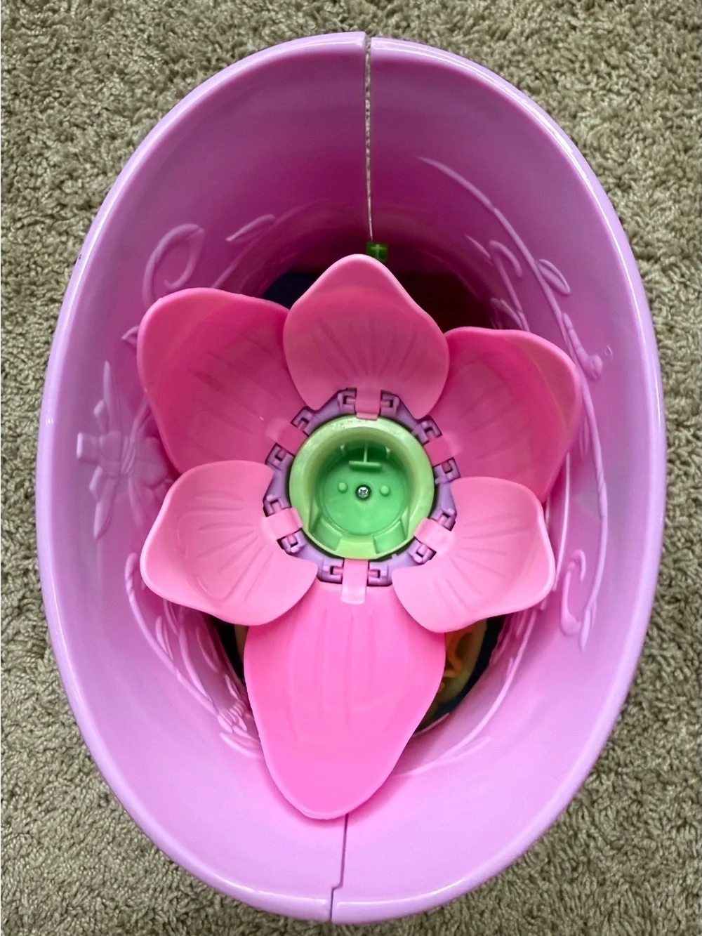 Blume Secret Surprise Flower Pot Doll House Playset